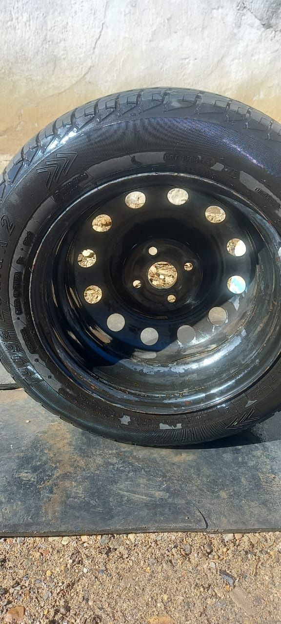 Продам 1 колесо с диском в отличном состоянии 185 -65 R15 92T