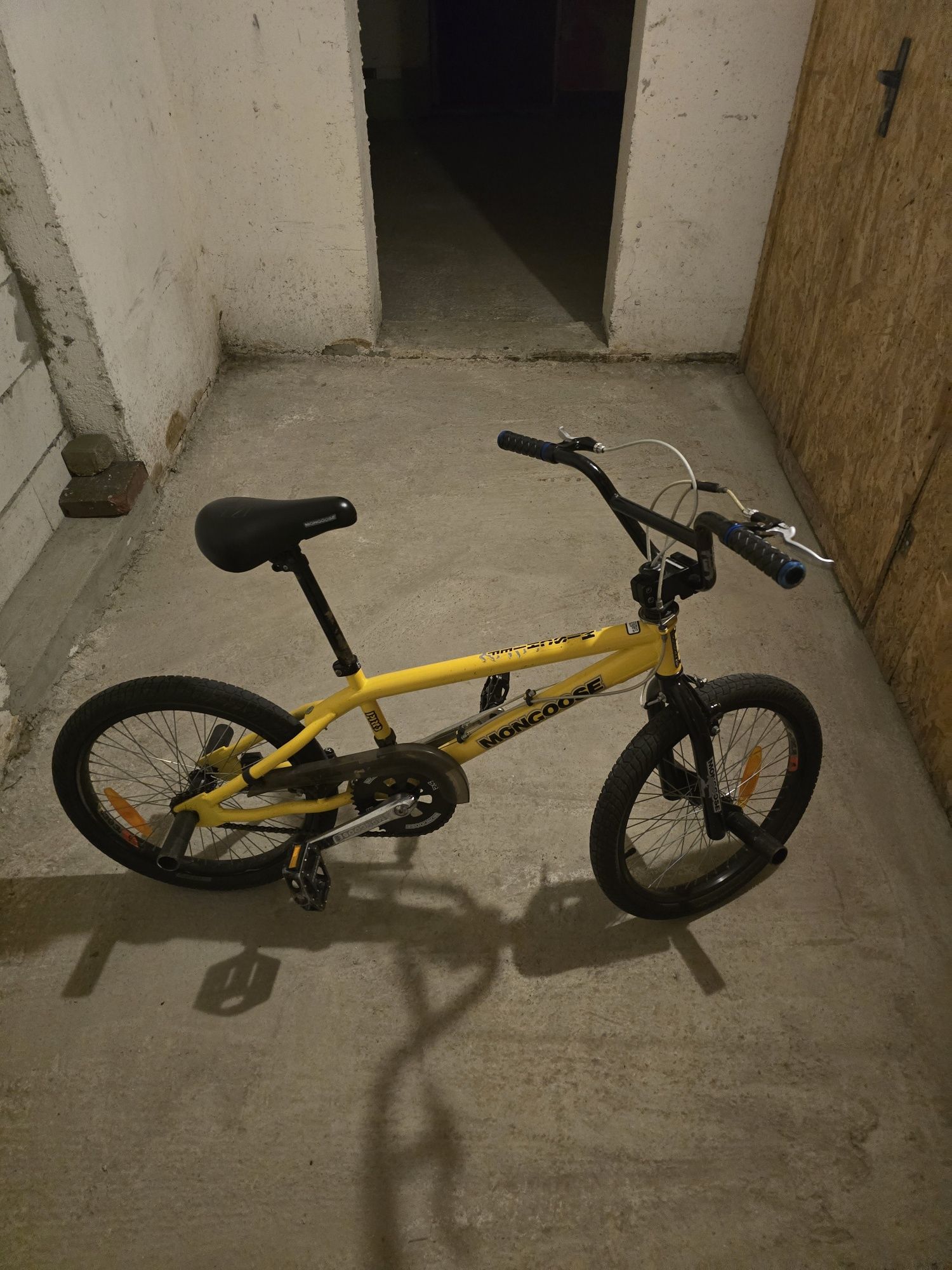 Bicicleta bmx mongose