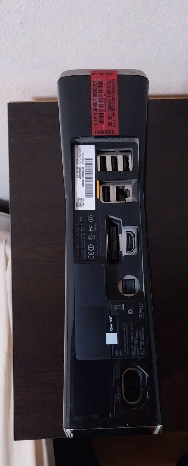 Xbox 360 S CONSOLE