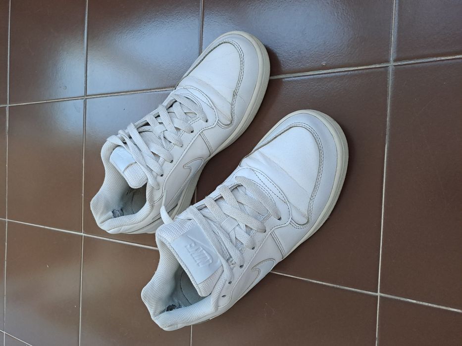 Маратонки Nike 38