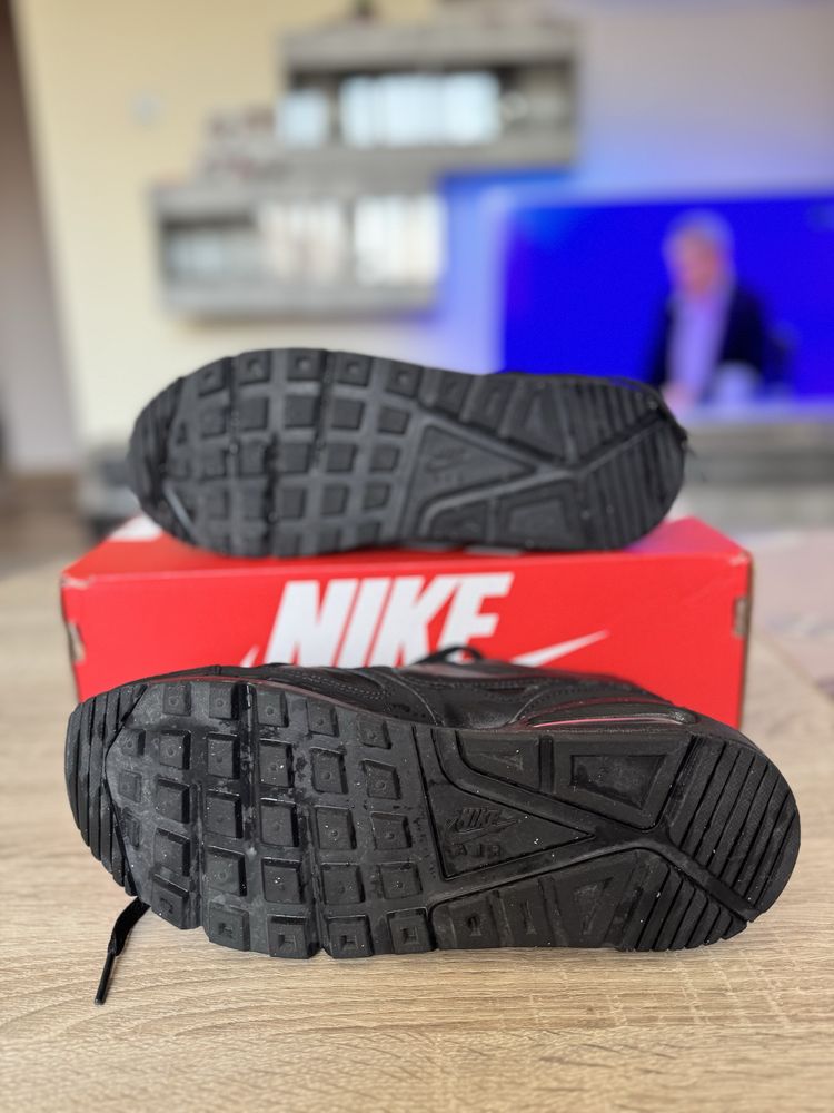 Nike Air Max Ivo LTR black 40