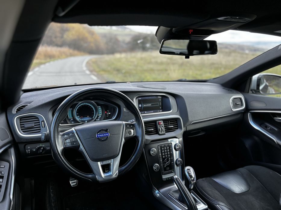 Volvo V40 R design - 2013