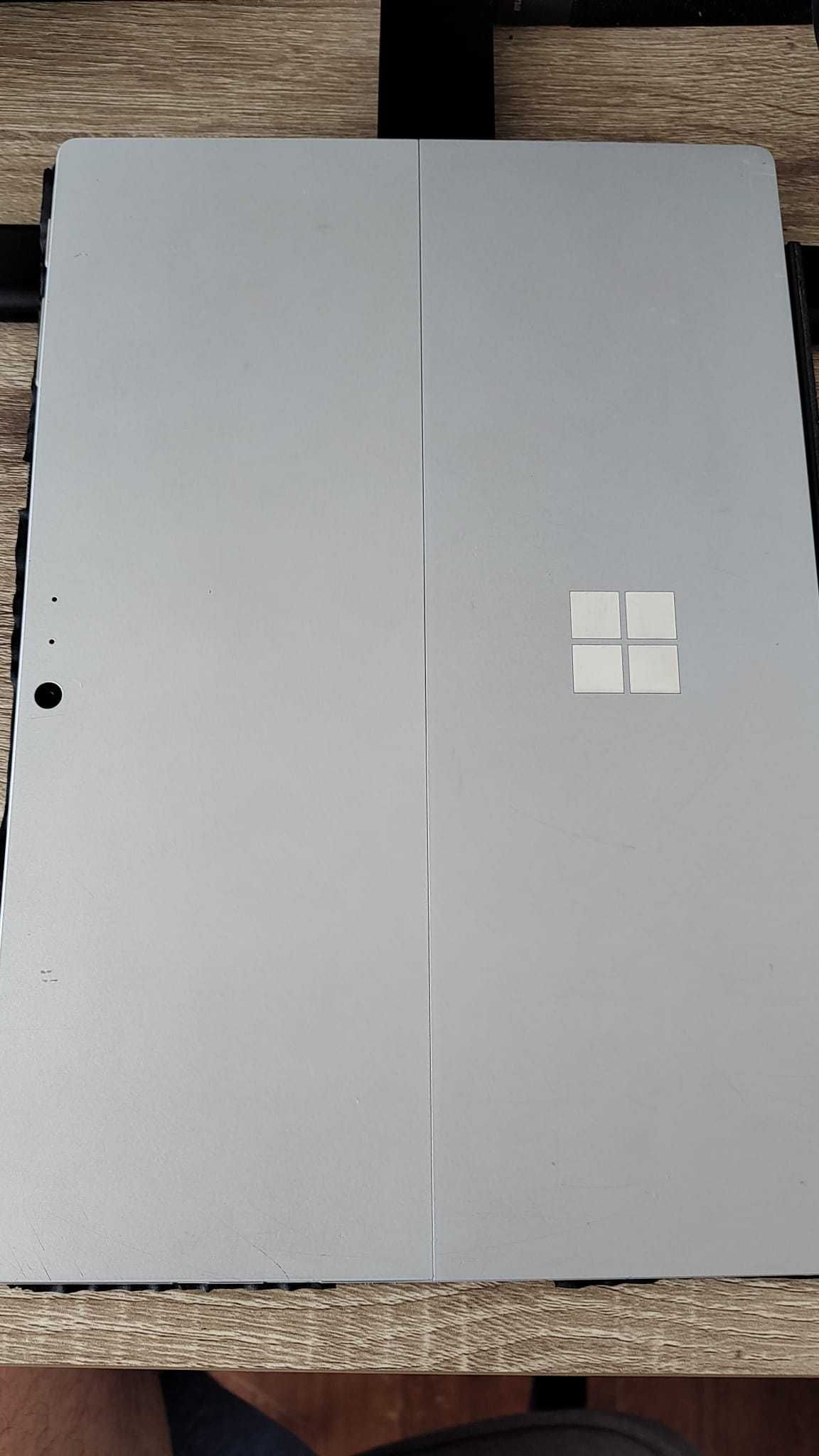 Microsoft Surface Pro 5, 2 in  1, 1796, 4GB RAM, 128 GB,