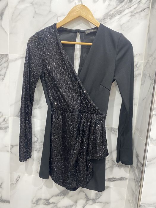 Черен къс гащеризон тип рокля с пайети