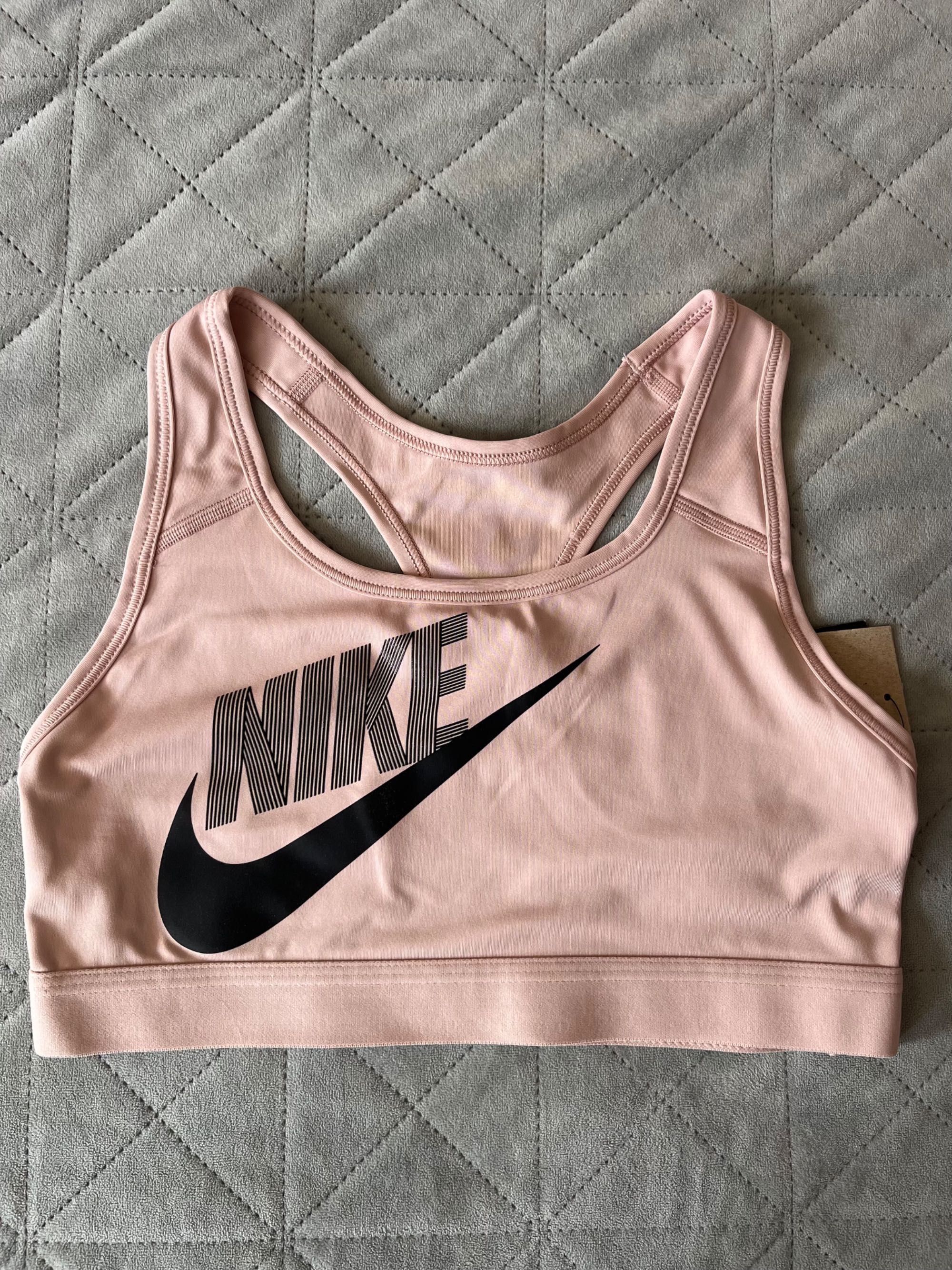 Бюстиета Nike,различни размери