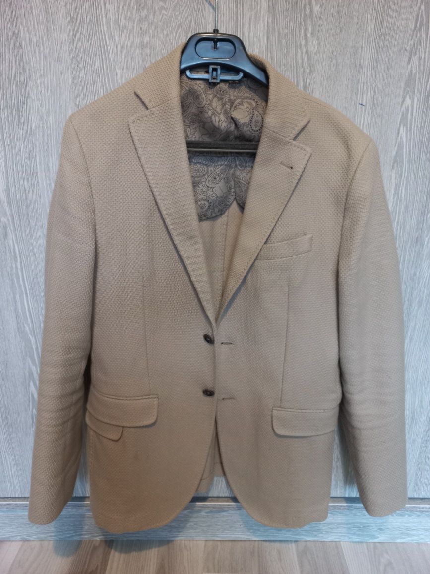 Sacouri Zara, Massimo Dutti