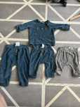 Комплект блуза и панталони Benetton за новородено