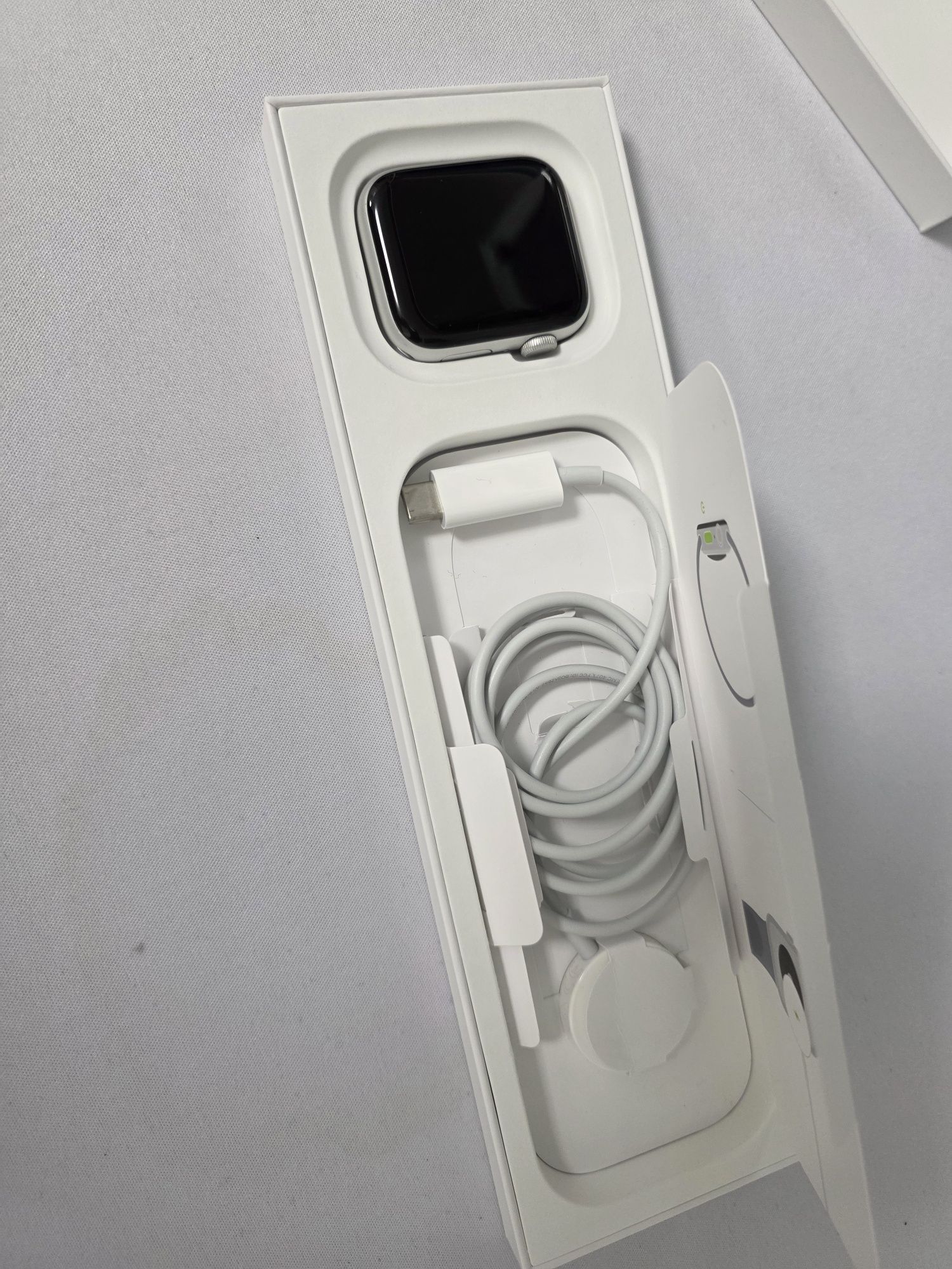 Apple Watch SE Gen2 44mm Silver