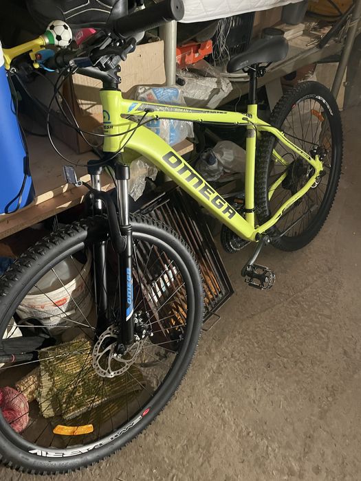 Vând bicicleta,Omega