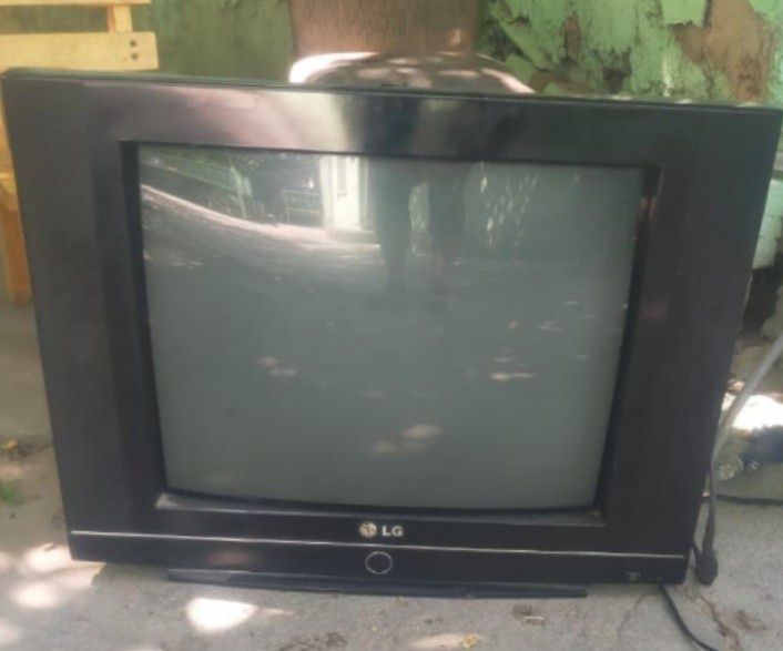 Телевизор продаётся