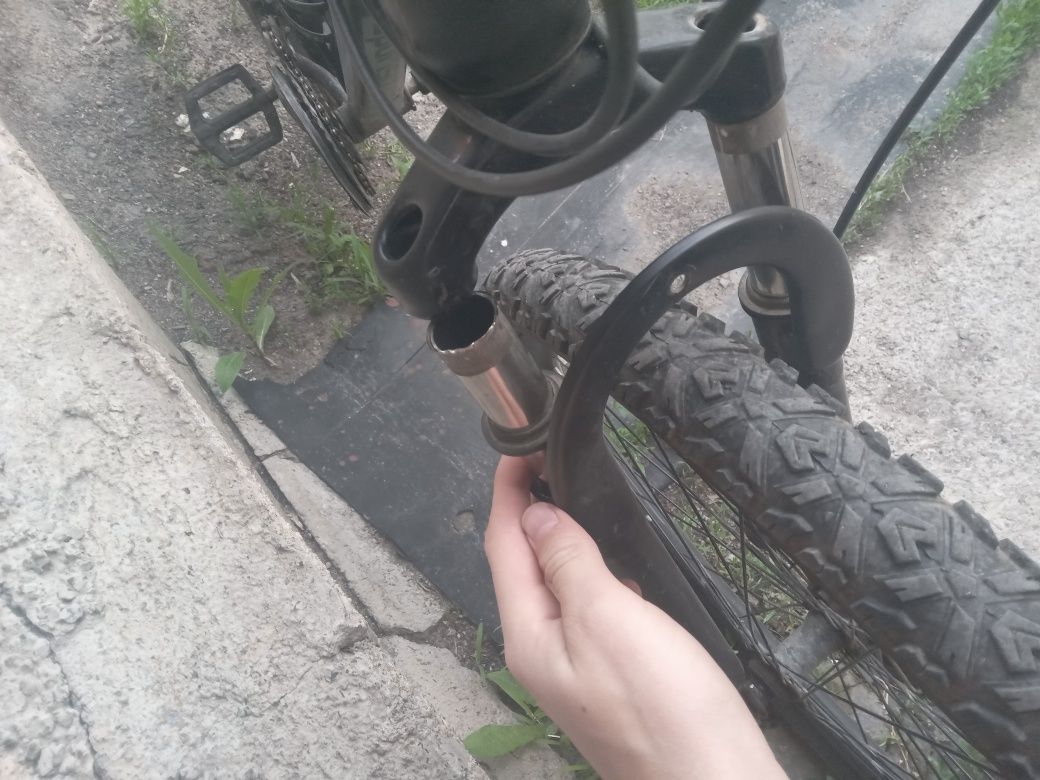 Продаю сломанный велосипед
