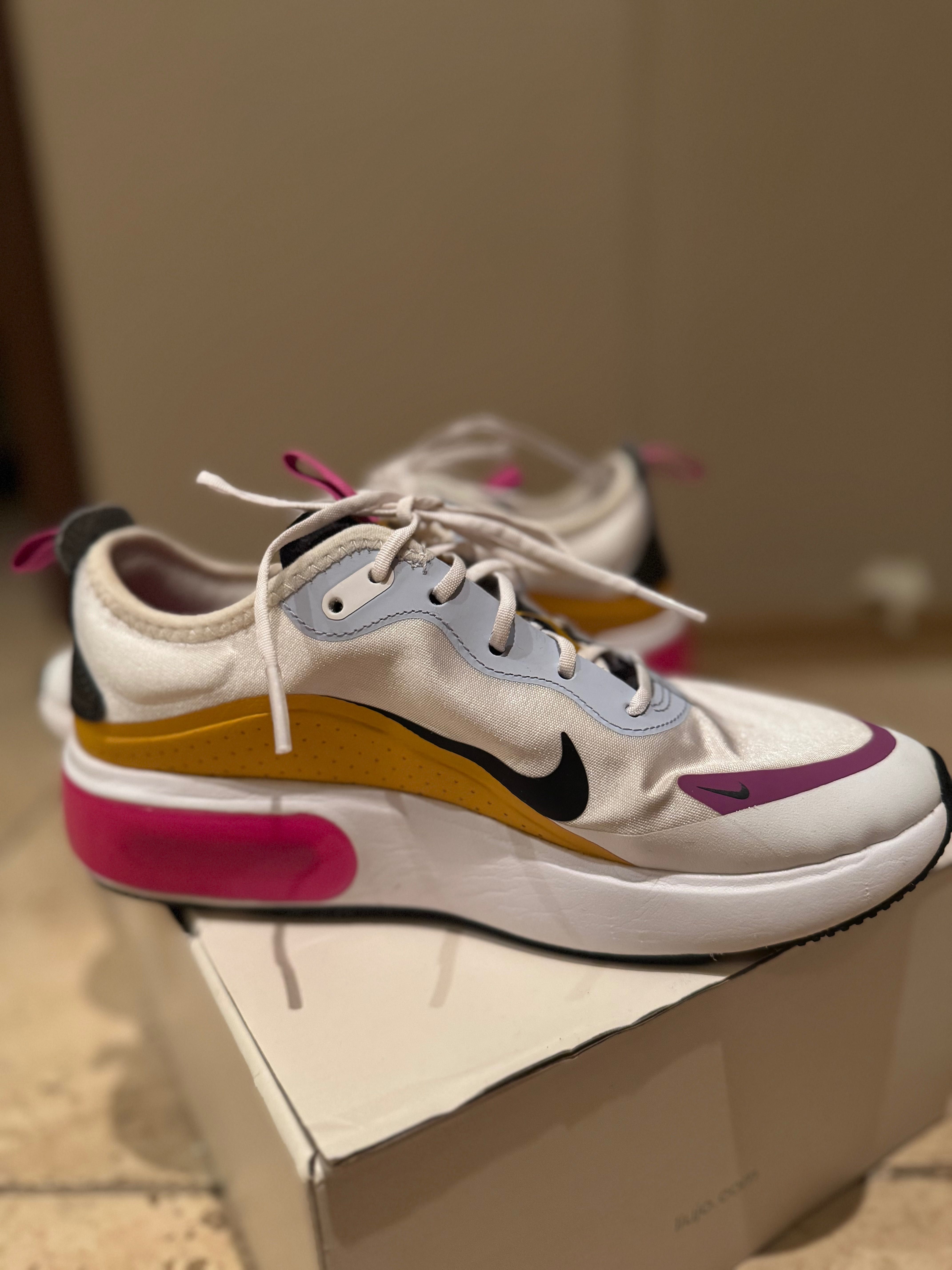 Обувки Nike AirMax