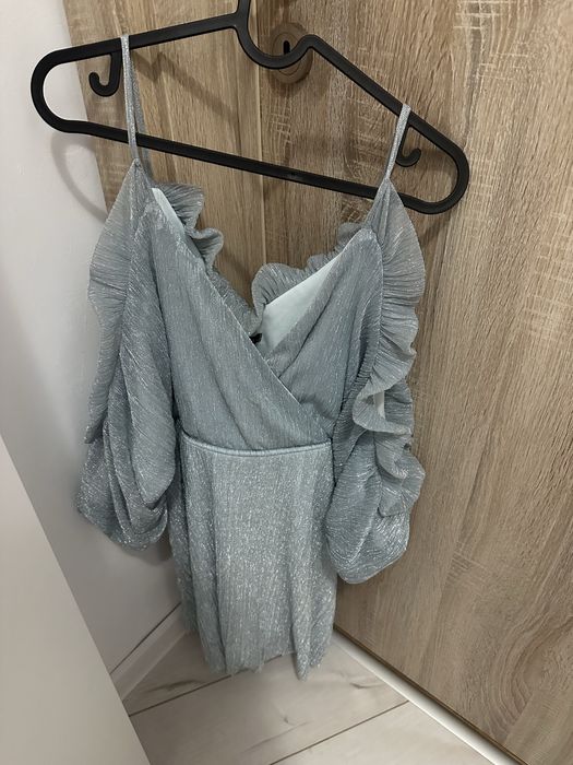 Къси парти рокли