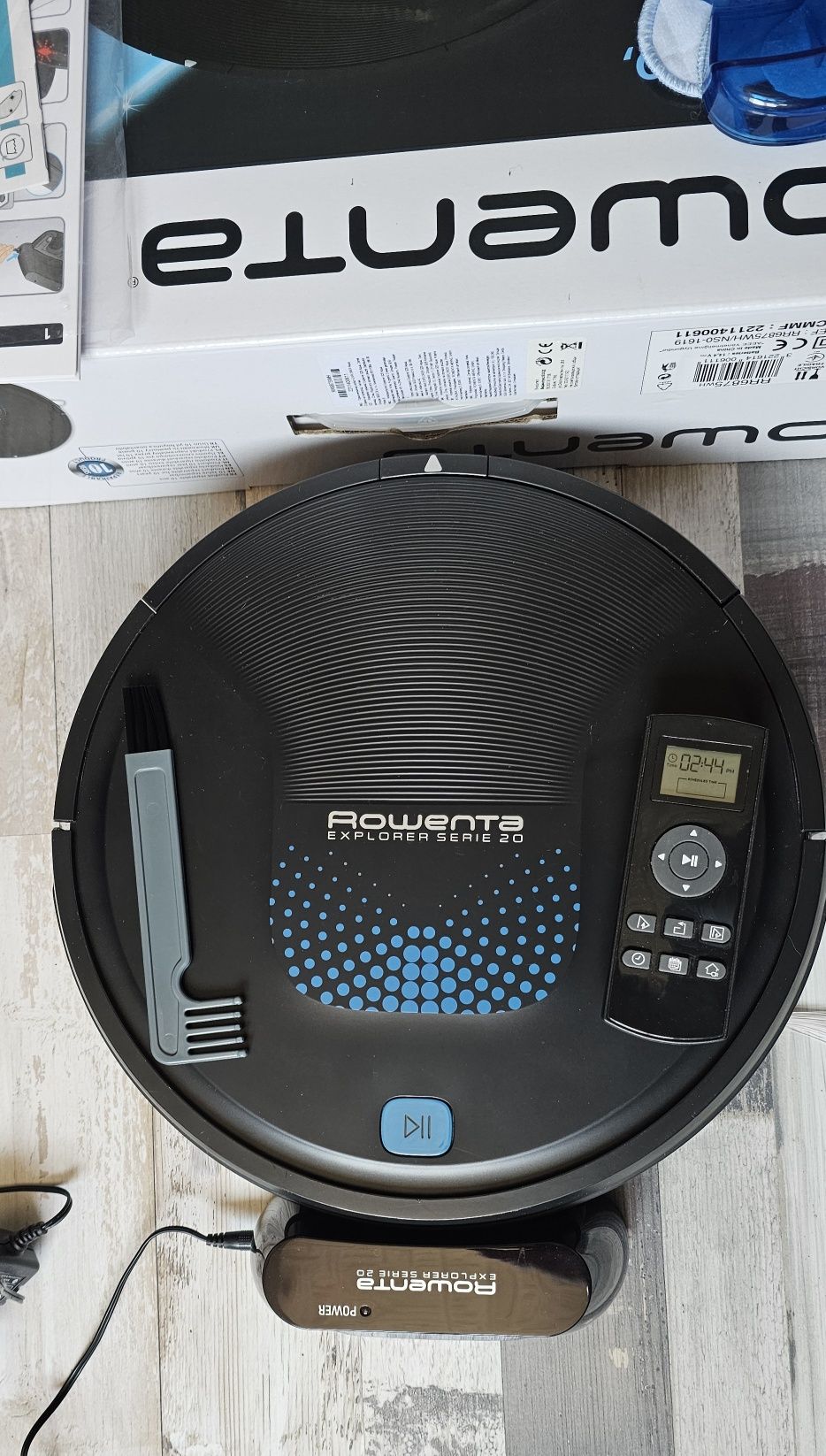 Прахосмукачка робот ROWENTA X-Plorer Aqua Serie 20