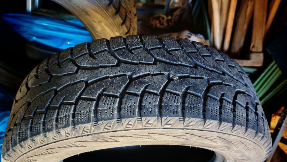 Зимни гуми  Hankook 235/65 R17