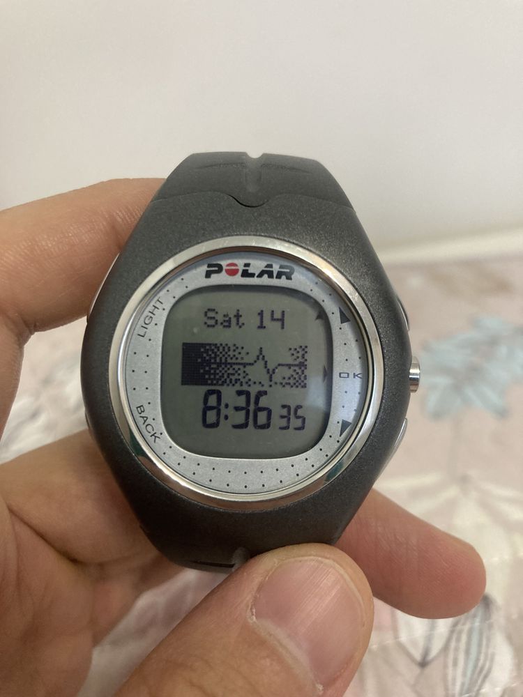 часы Polar F 6
