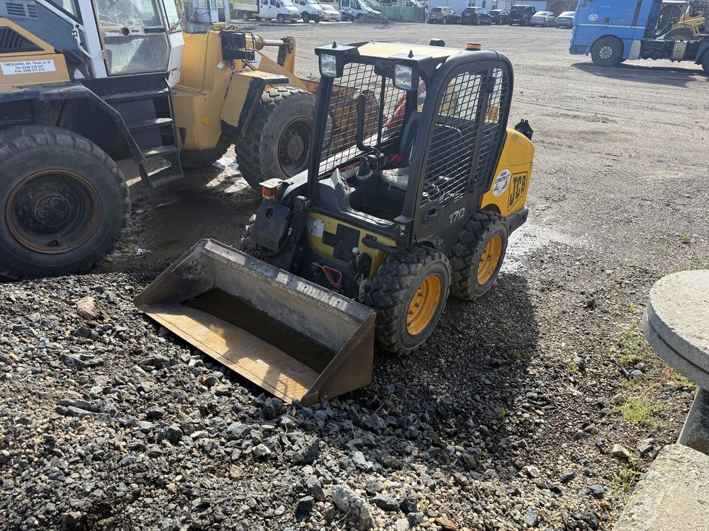 Mini incarcator bobcat JCB Robot 170 optional maturatoare
