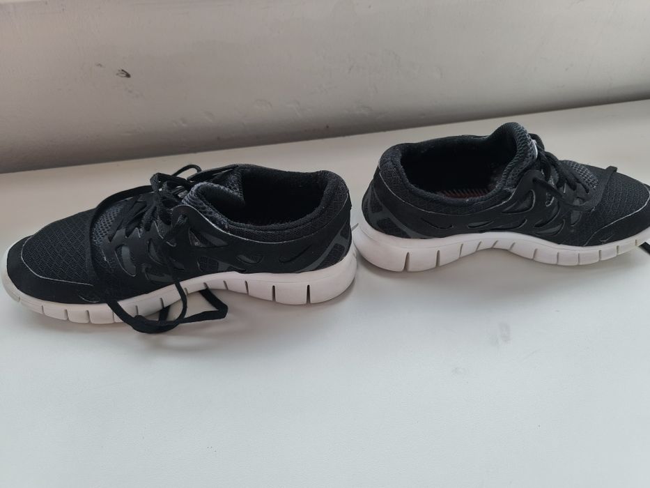 Adidași Nike mărimea 39