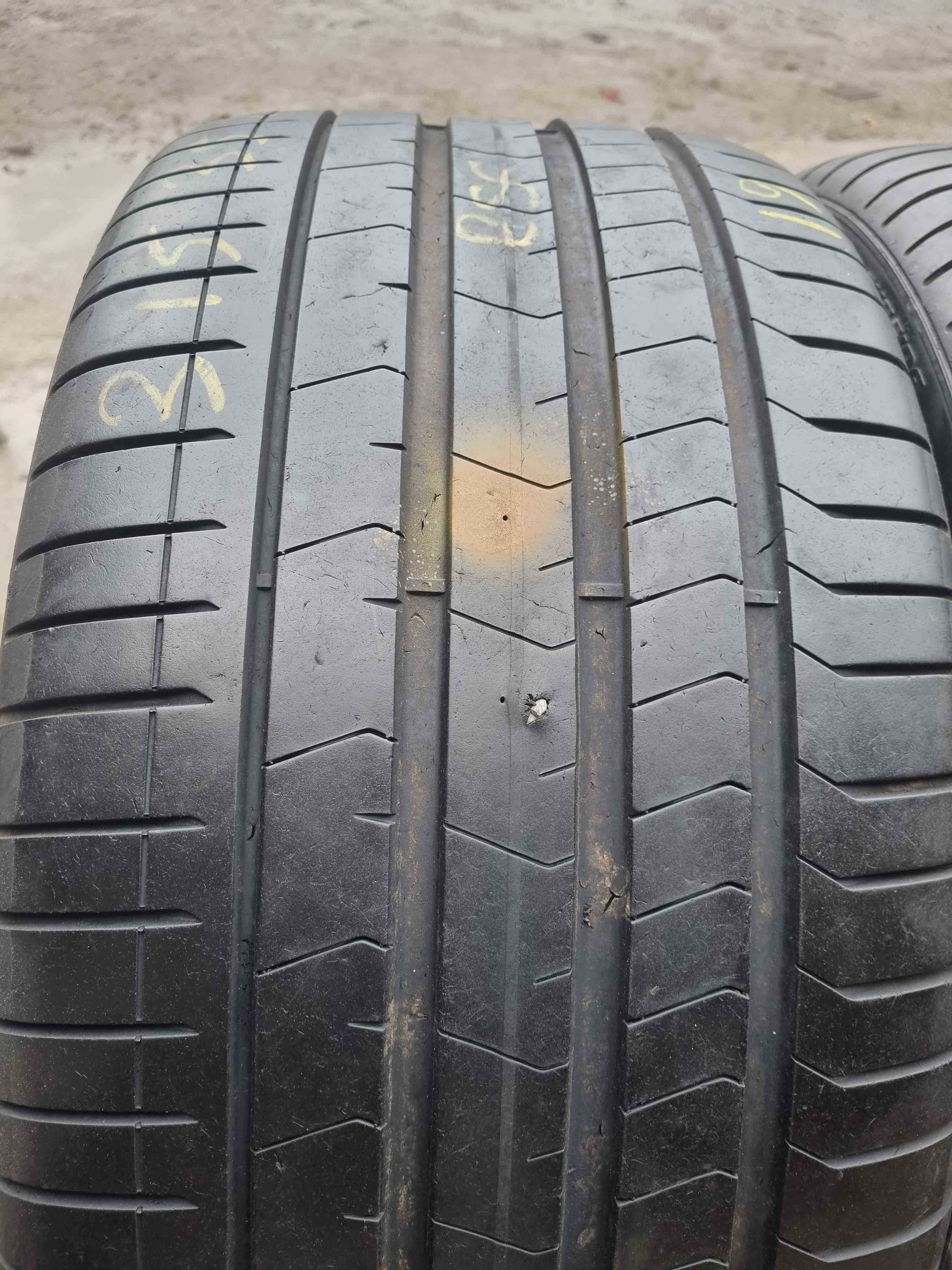 SET 2 Anvelope Vara 315/35 R21 PIRELLI P ZERO - Runflat 111Y