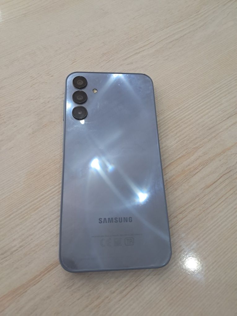 Samsung A15 satiladi