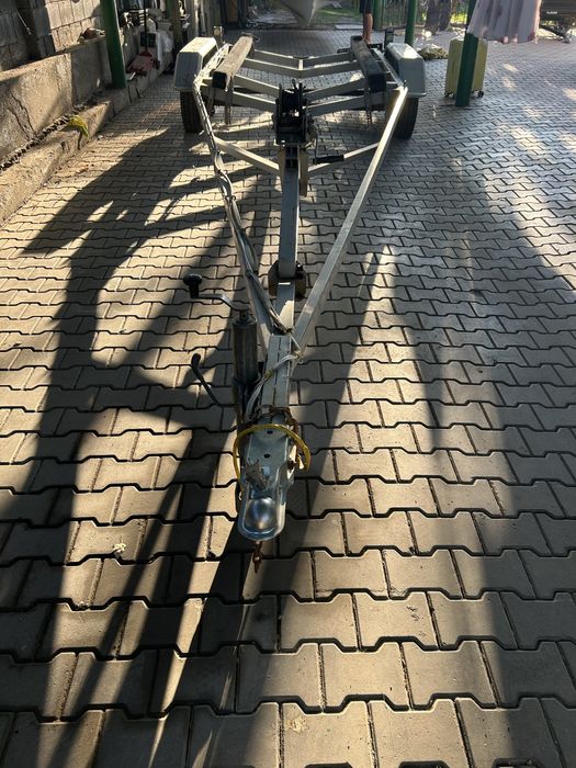 Лодочный прицеп