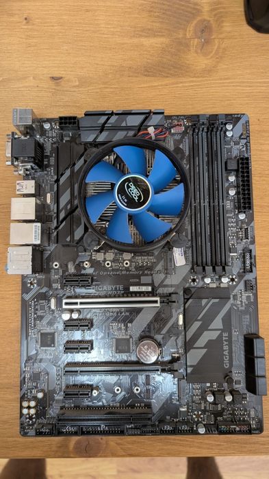 Комплект GIGABYTE Z370 HD3P и CPU i5 8400