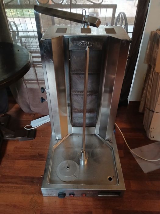 Aparat shaorma pe gaz