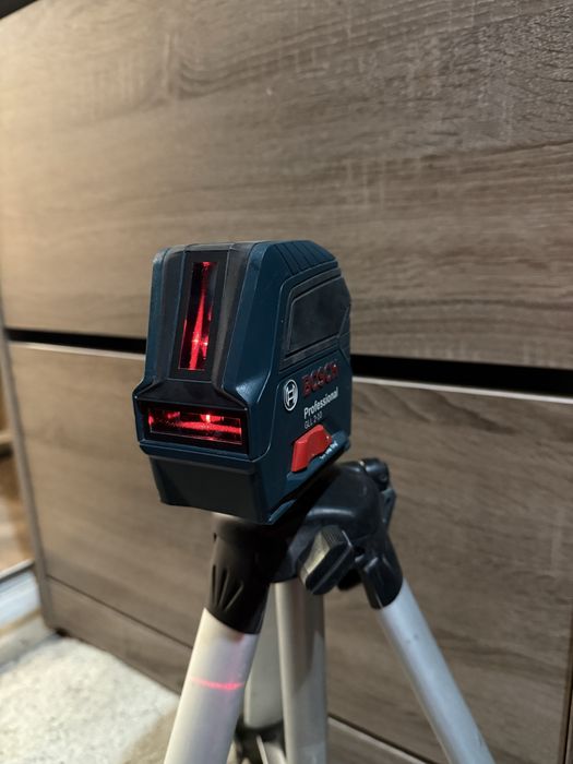 Лазарен нивелир Bosh Profissional GLl-210