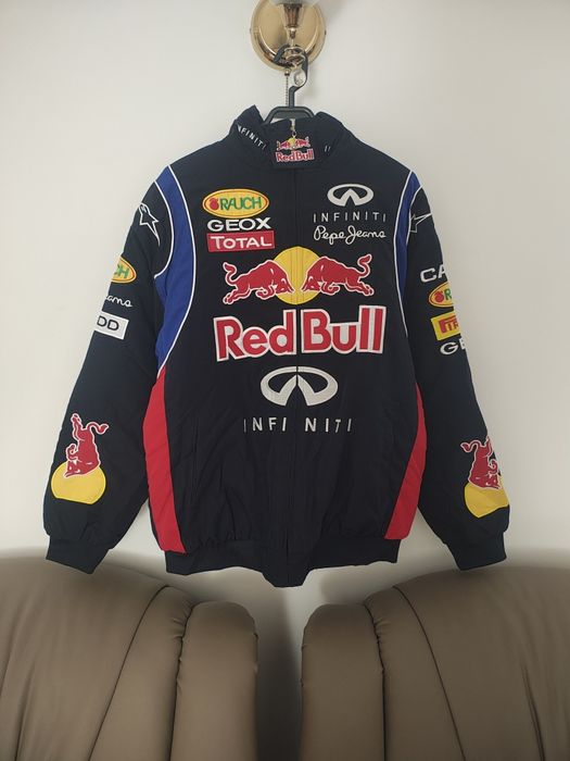Geacă Red Bull Racing Formula 1 – Oficial Team Jacket