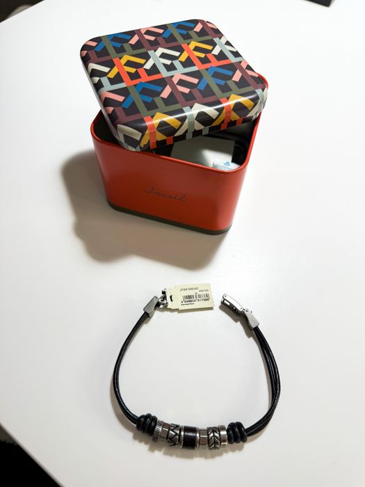 Bratara Fossil - cu eticheta