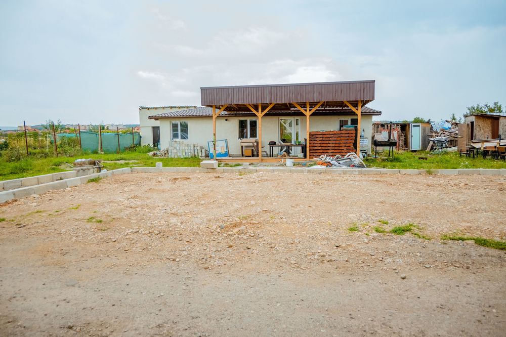 Vand Casa in Cartierul Primaveri