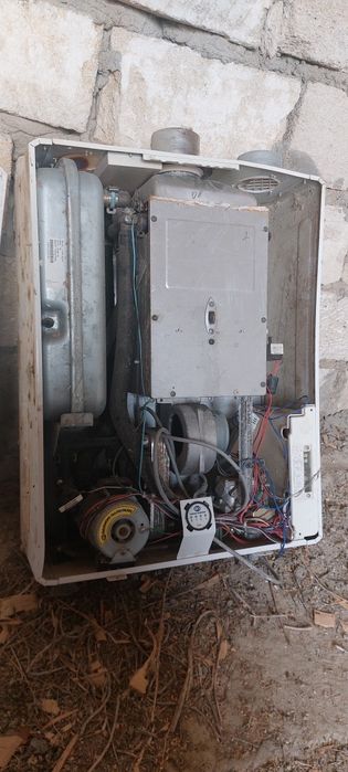 Настенный катёл сатам жасап тұр