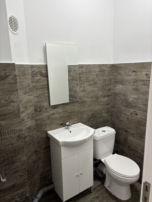 Pers. fizica inchiriez spatiu comercial - Bdul Iuliu Maniu 45