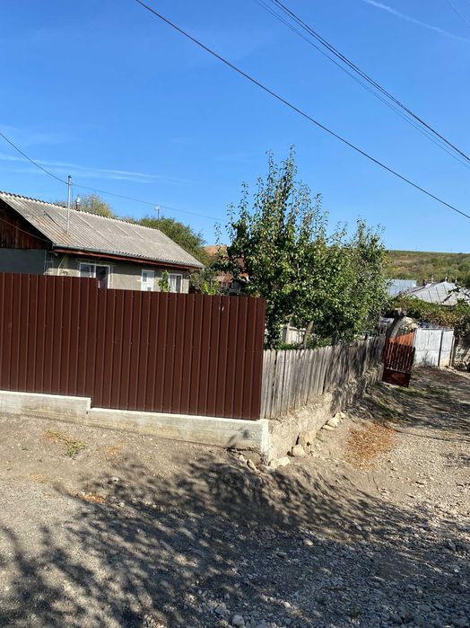 casa si teren 1000 mp cu utilitati Gura Vadului Prahova