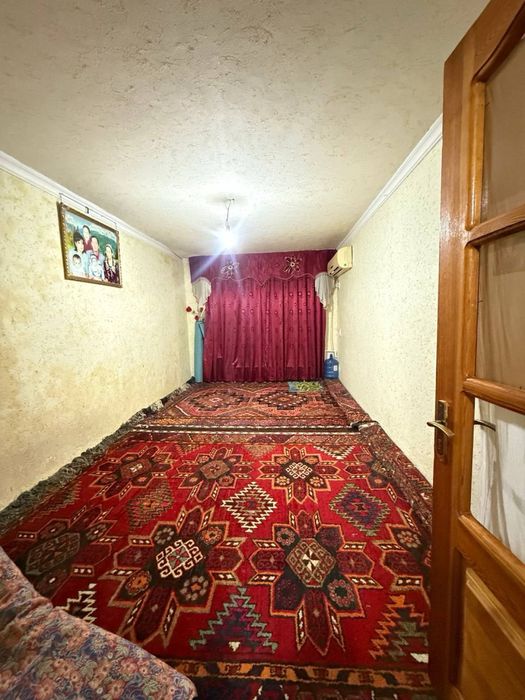 Продается 3 ком. Квартира площадью 70 кв.м. В Саттепо ор. Базарчик