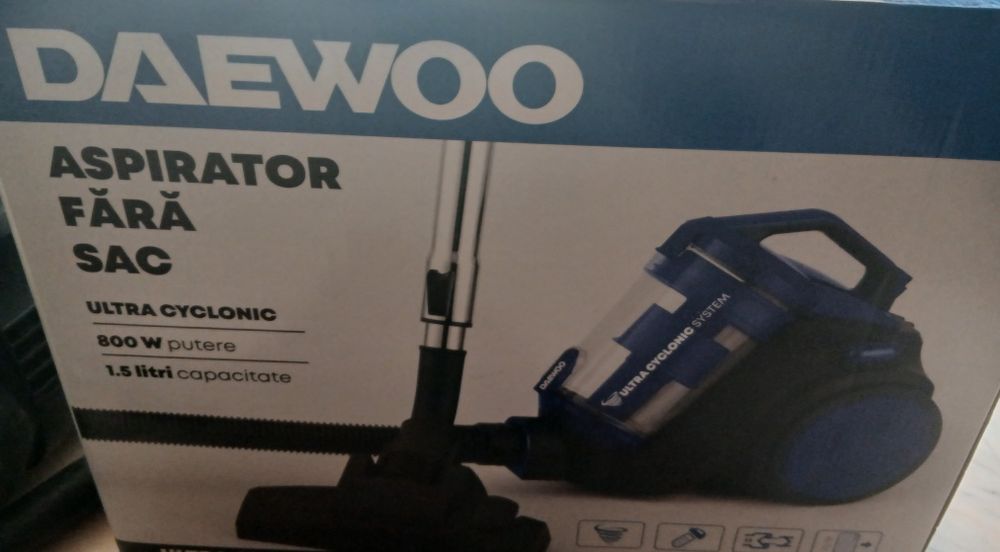 Vând aspirator Daewoo  cyclonic