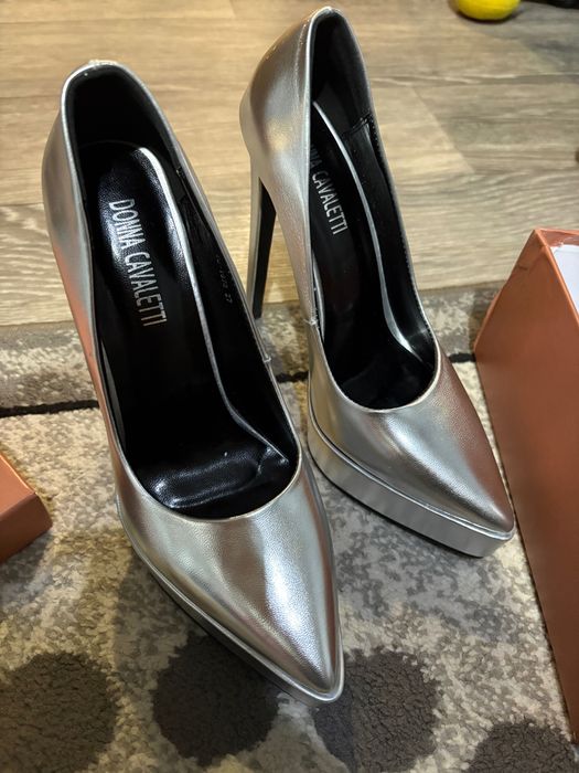 Туфли серебристые