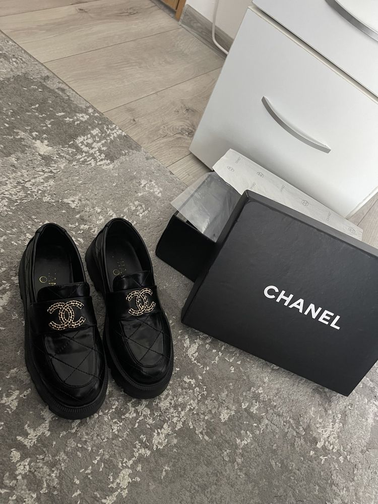 Pantofi Chanel nr 36 piele naturala