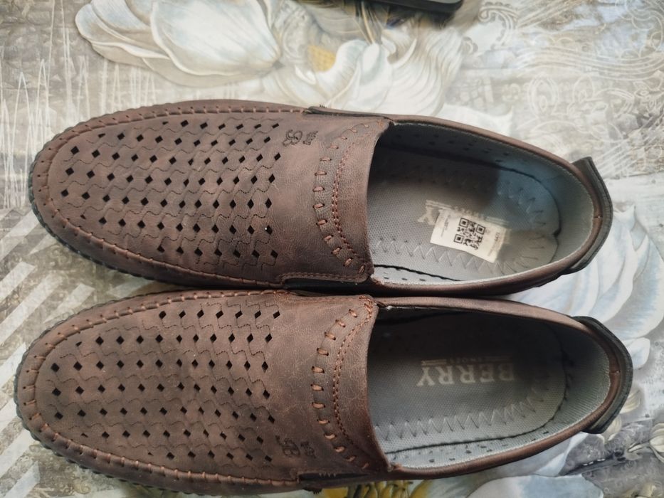 Продаются макасины