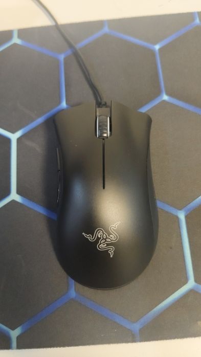 Мышка razer deathadder essential