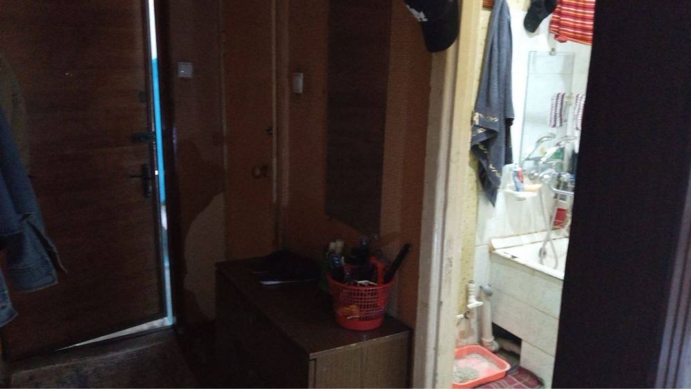 2х комнатная в 3х на панельном 2 этаж, Яшнабадский район