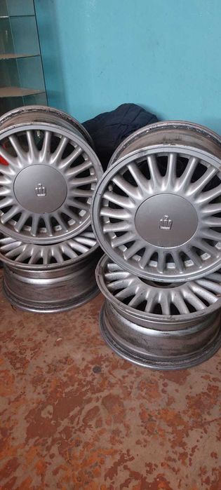 Продам диски на тойоту R15