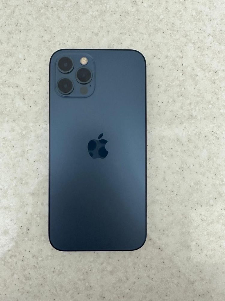 Продам Iphone 12 pro