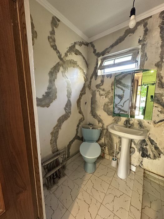 Времянка 2х комнатная, теплый пол. Душ туалет ишинде. Ыстык су . Бир