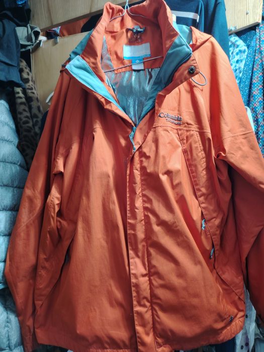 Geaca Columbia titanium,cu gluga,măsură XL