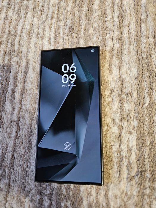 Samsung s24 ultra. Culoare titanium. Schimb