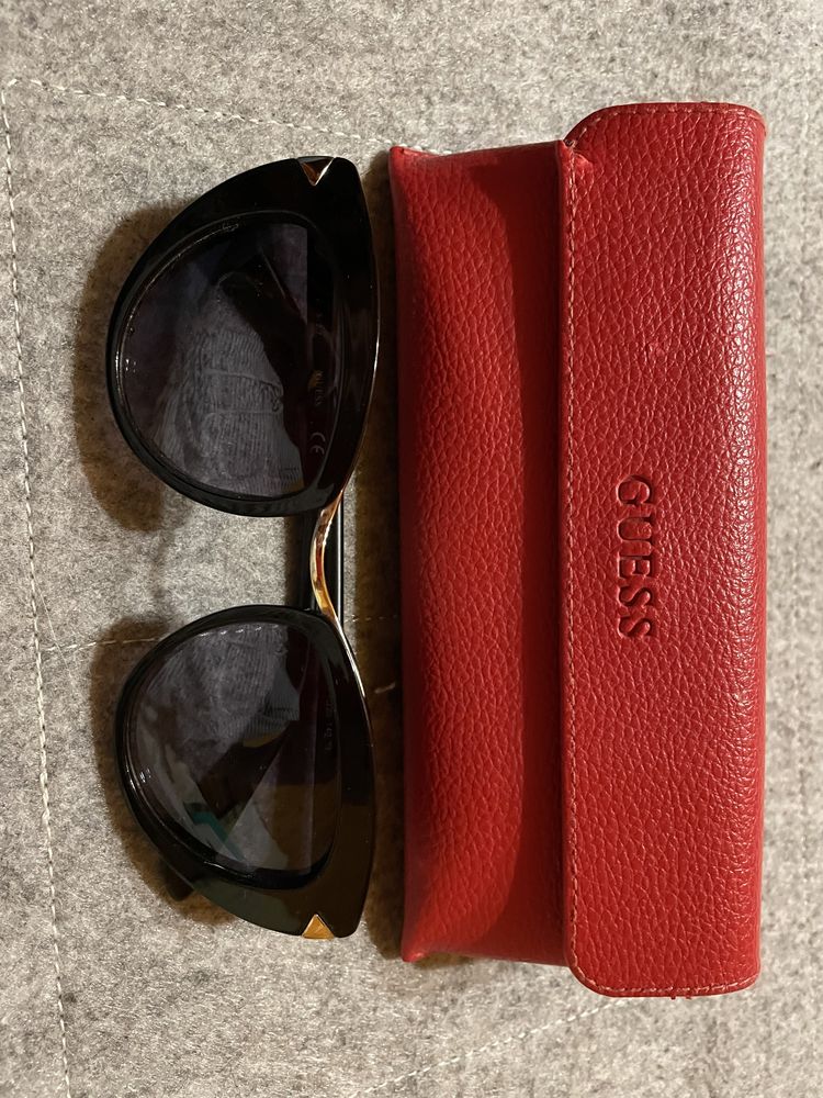 Ochelari de soare Guess