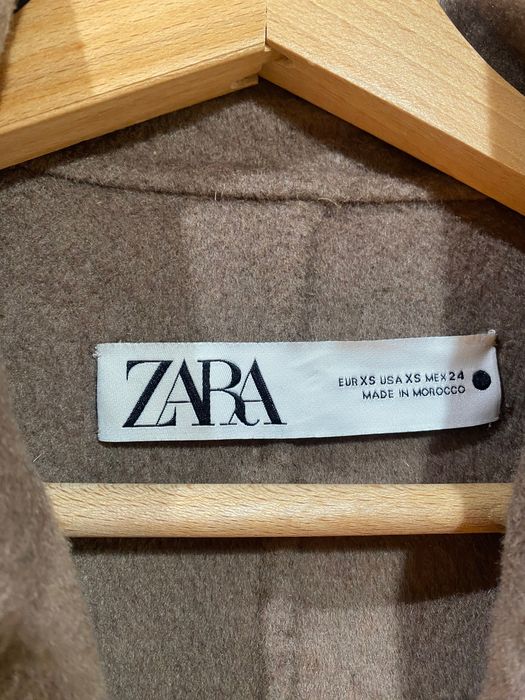Вълнено палто тип халат Zara в тъмно бежово
