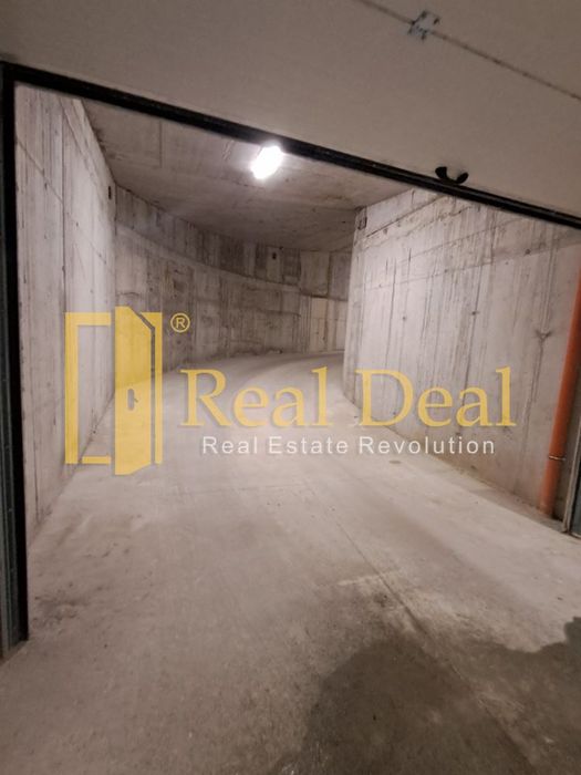 Гараж в София-Младост 4 площ 20 цена 128