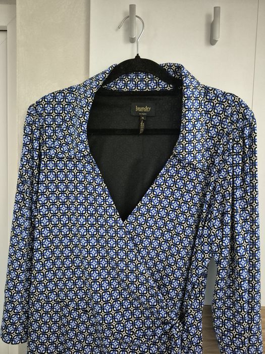 Rochie albastru cu negru